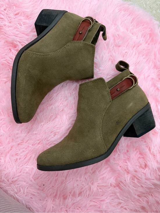 American Eagle Outfitters Shoes - AE Olive Suede Ankle Boots with Brown Strap size 7